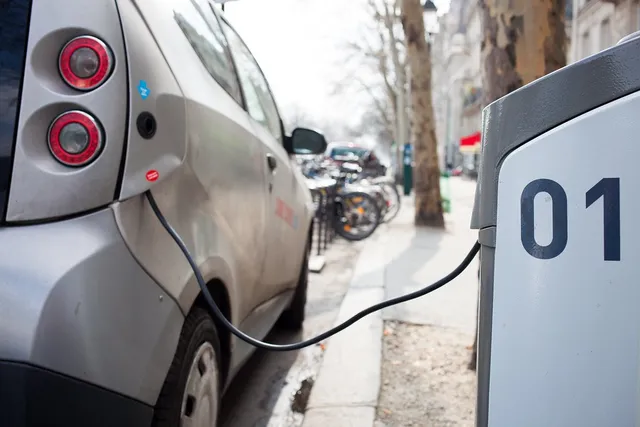 EVとガソリン車、維持費を正直に比較してみた【テスラ乗り換え後の実感】